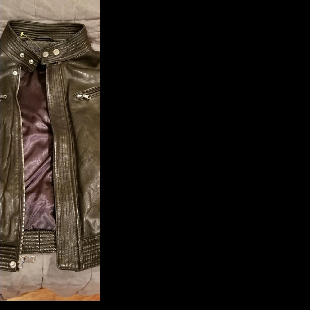 Leather jacket - Picture 2 of 7